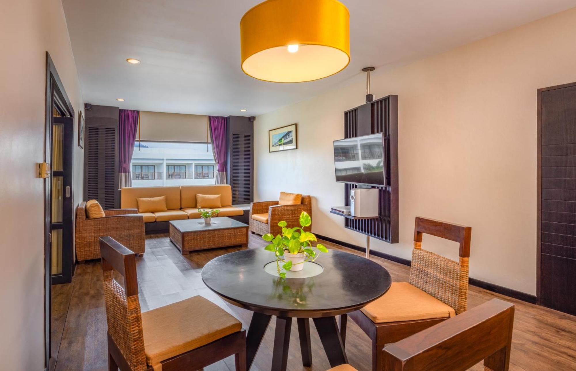 Deevana Plaza Phuket - Sha Extra Plus Patong Extérieur photo