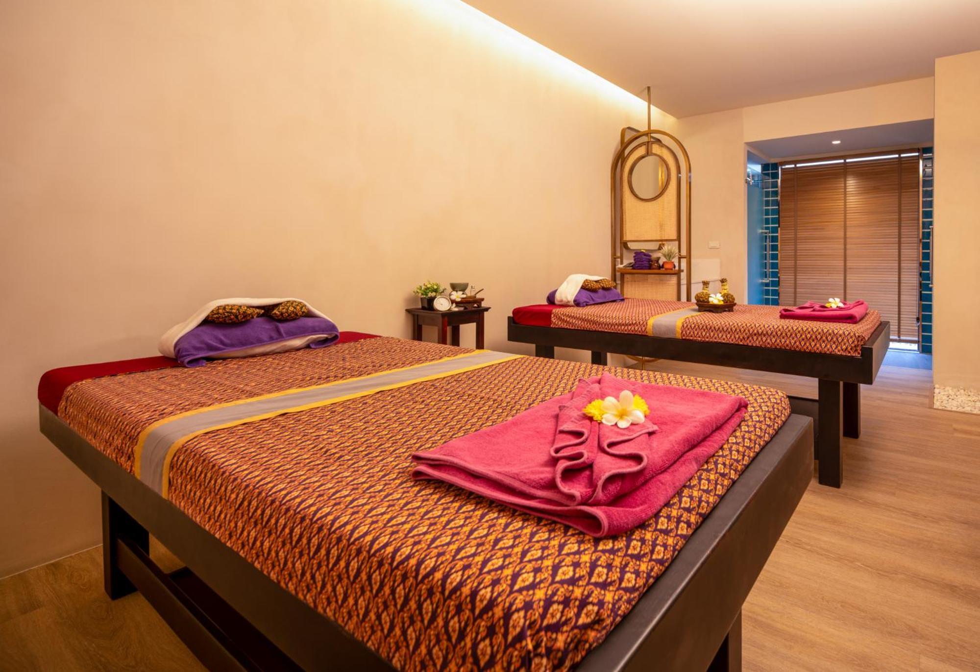 Deevana Plaza Phuket - Sha Extra Plus Patong Extérieur photo